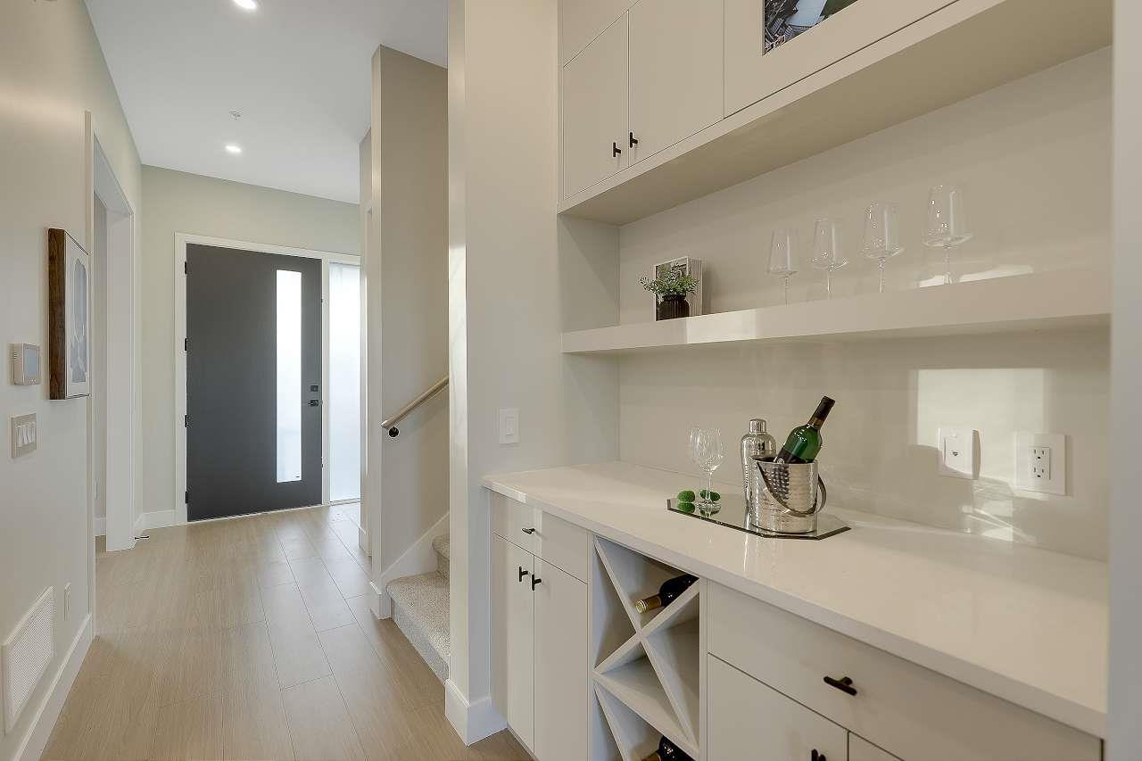 7746 196 STREET - Photo 5 of 40, Langley, British Columbia