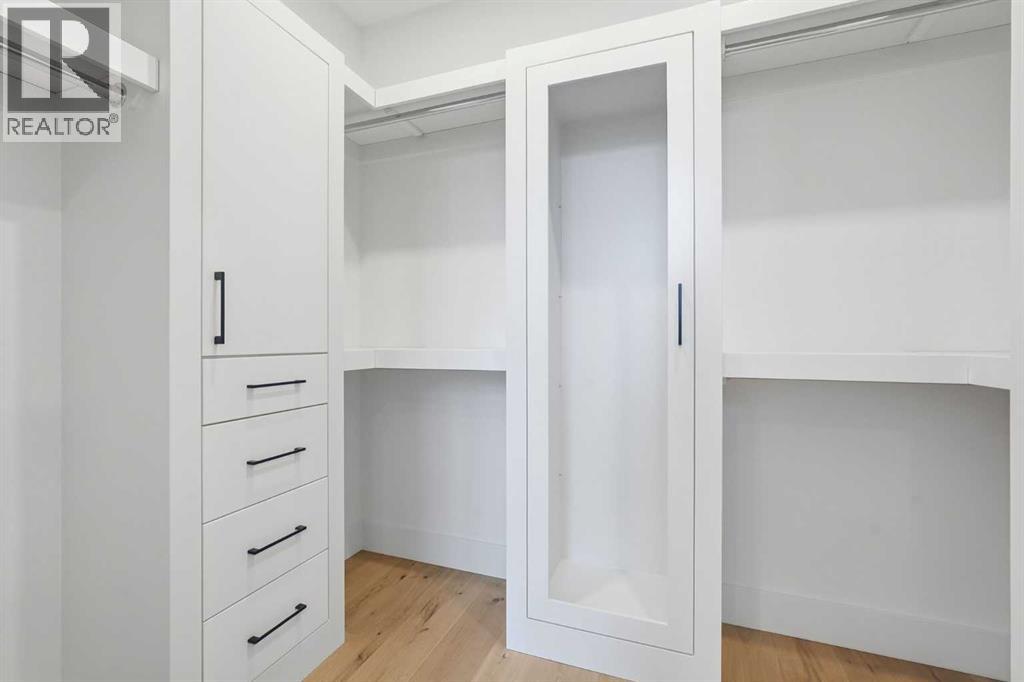 Single Family House for Sale in   Street SW Glenbrook Calgary 