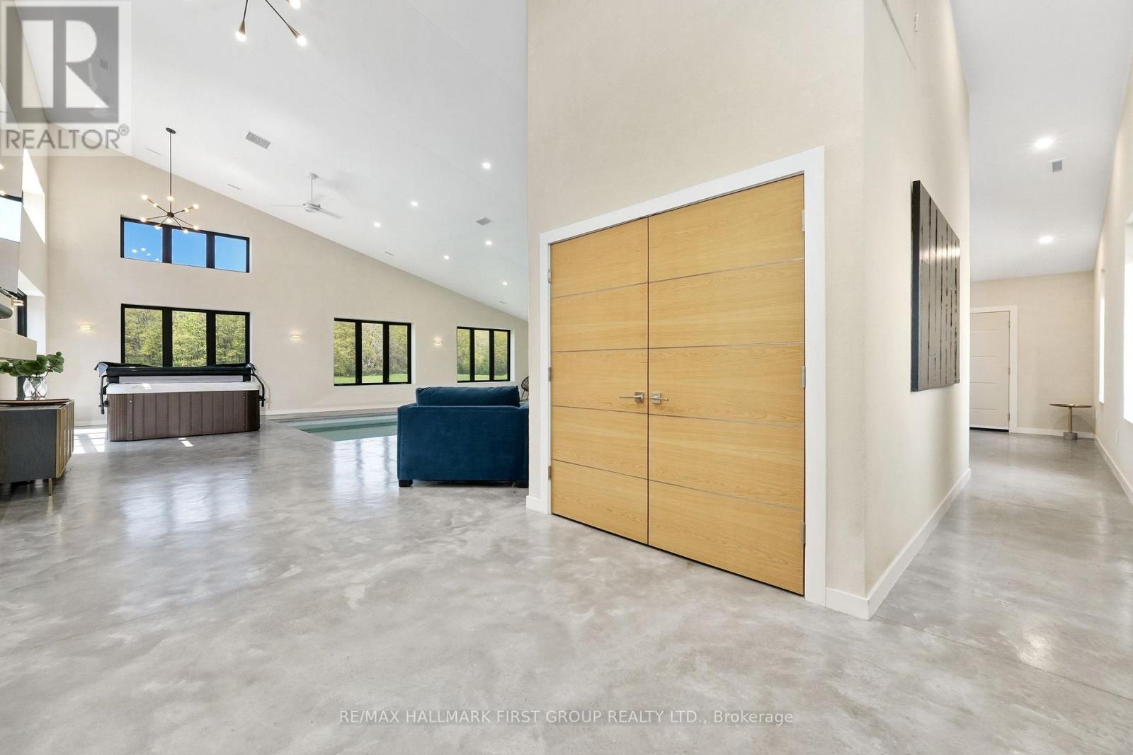 4566 HARWOOD ROAD - 17