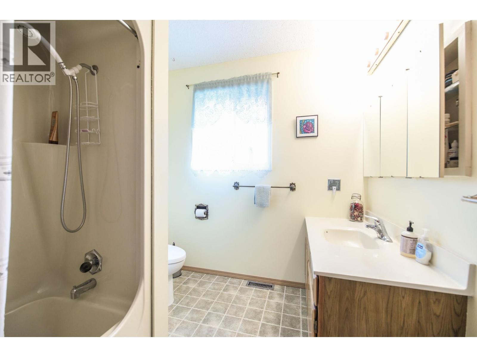 5 Mcintosh Court, Osoyoos