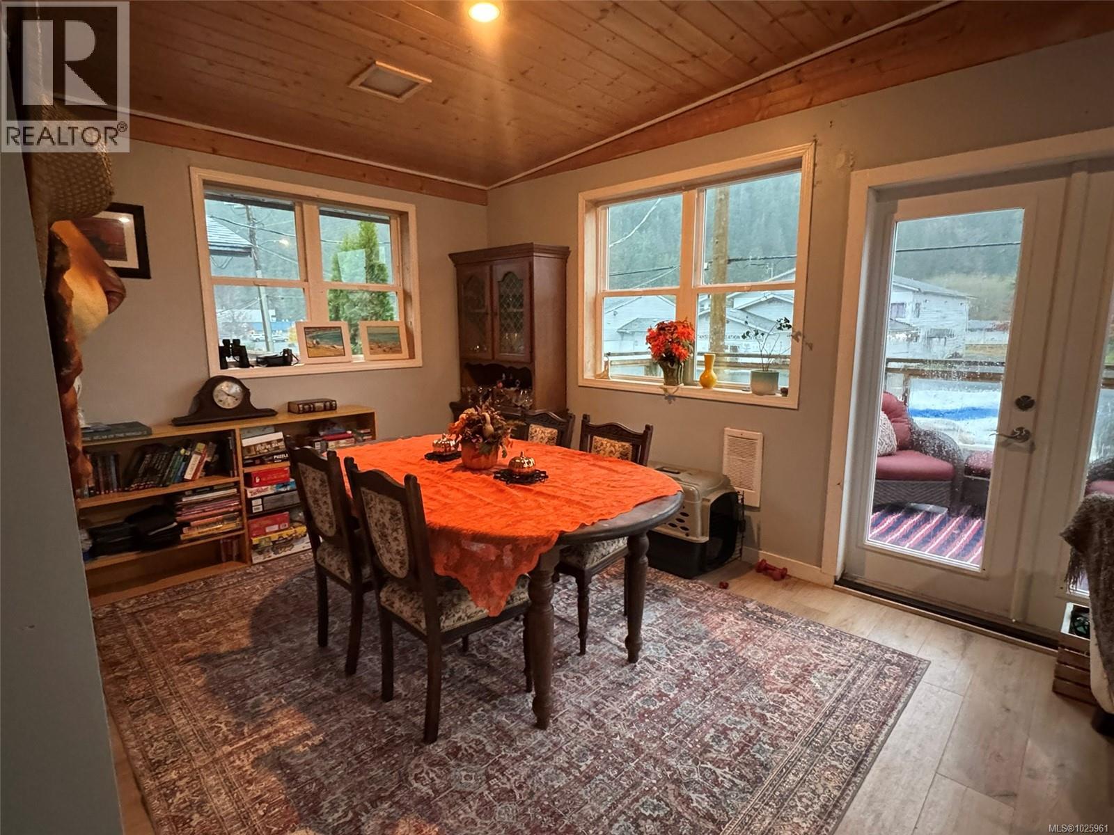 248 Alpine View Rd, Tahsis