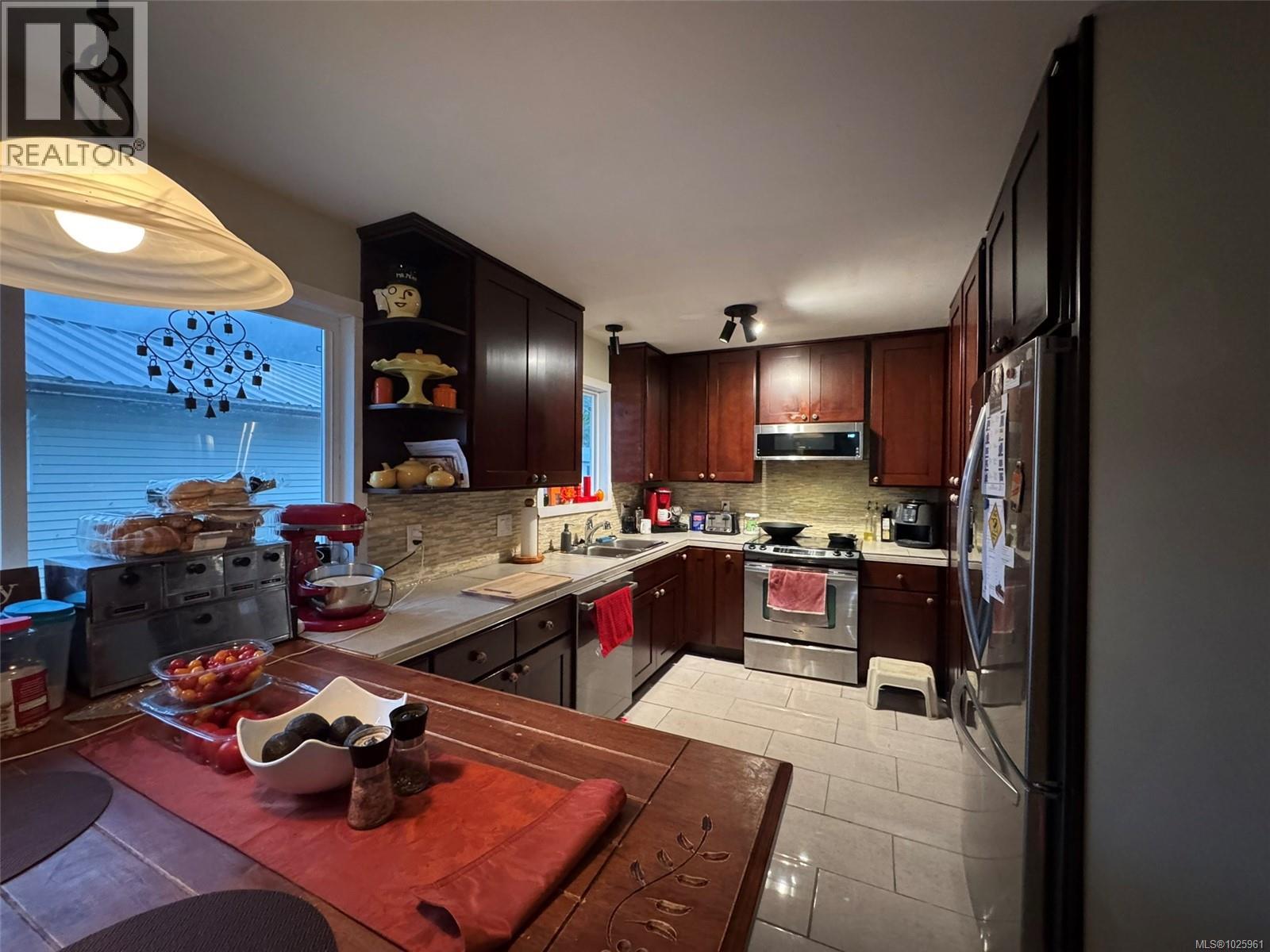 248 Alpine View Rd, Tahsis