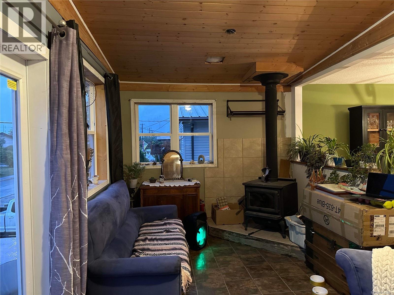 248 Alpine View Rd, Tahsis