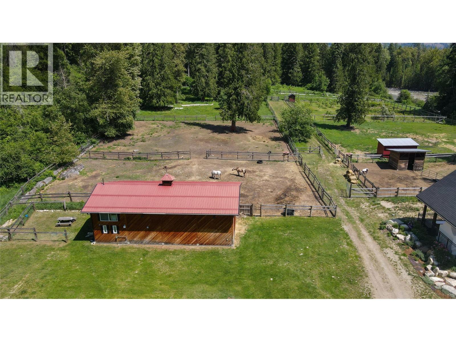  3290 Little Slocan South Road, Winlaw