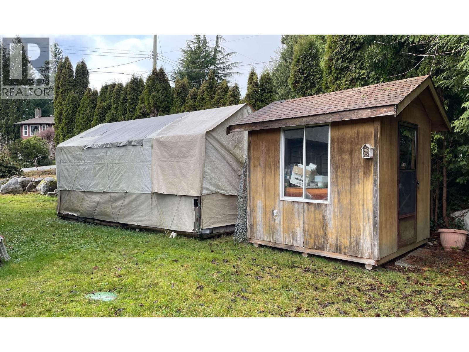 1214 CAROLE PLACE, Gibsons