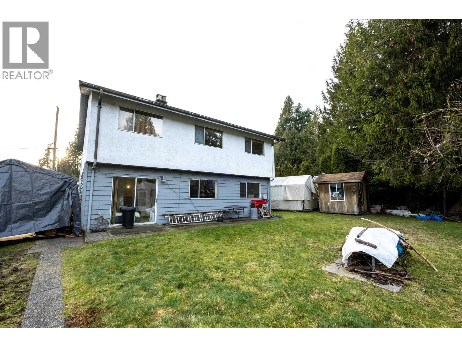 1214 CAROLE PLACE, Gibsons