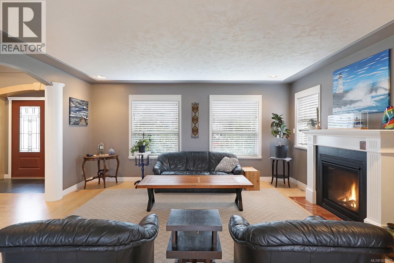 1675 Chester Pl, Comox