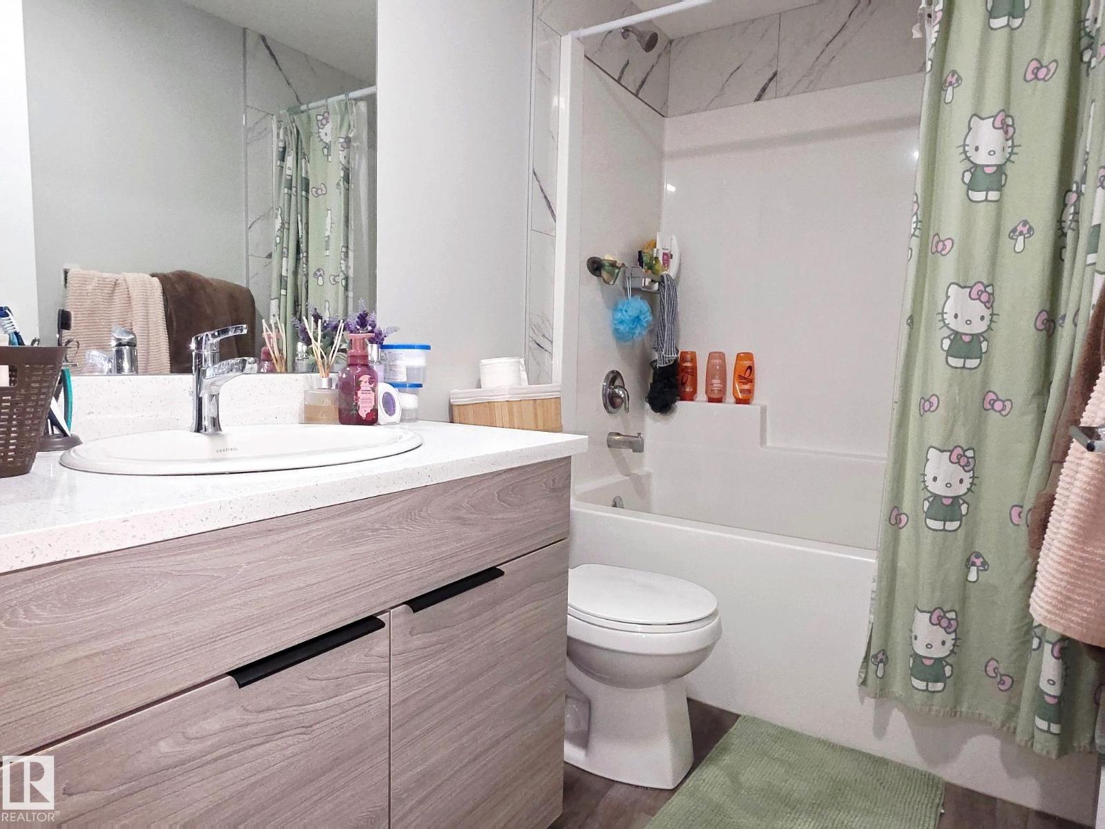 7113 / 7115 106 ST NW, Edmonton