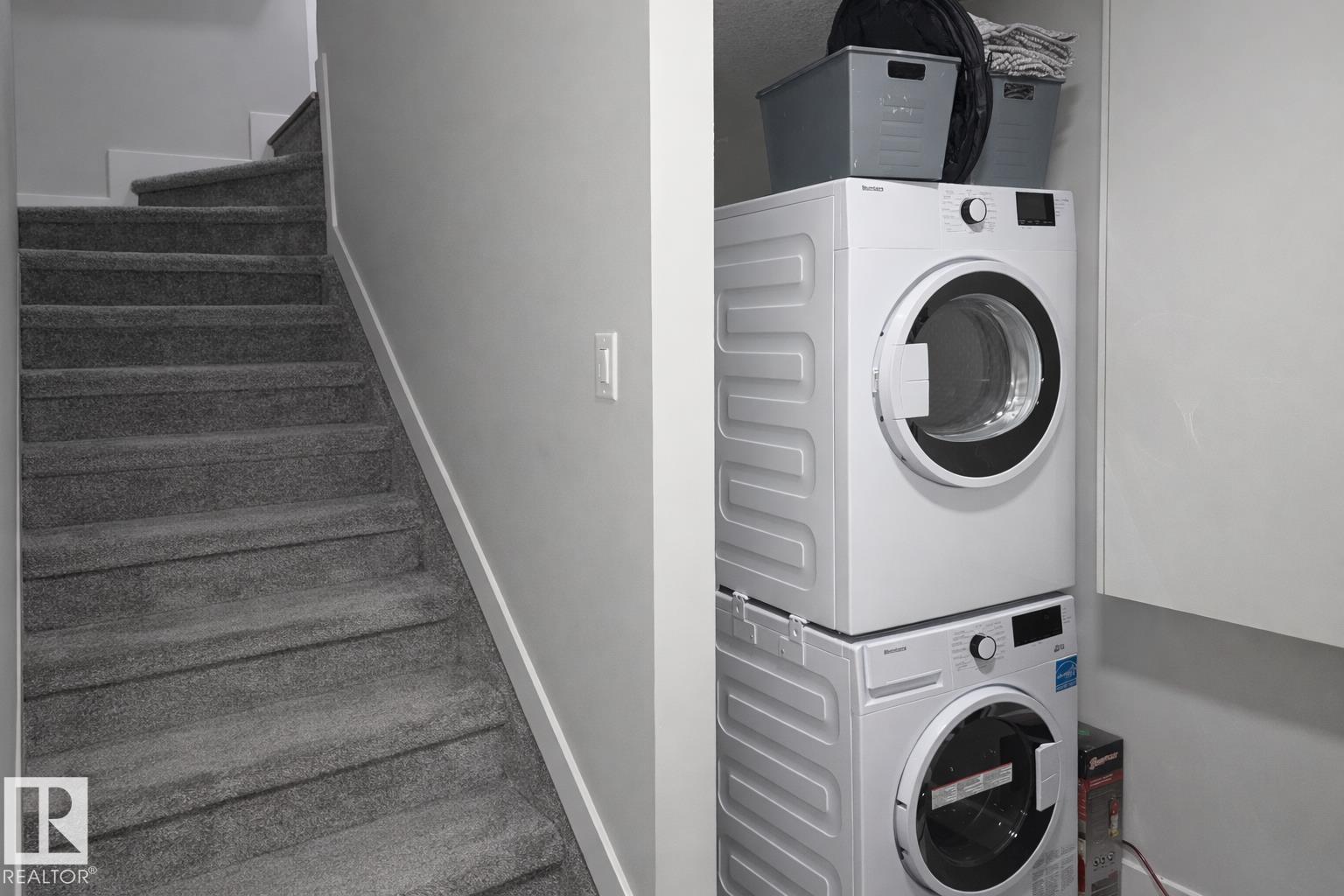 7113 / 7115 106 ST NW, Edmonton