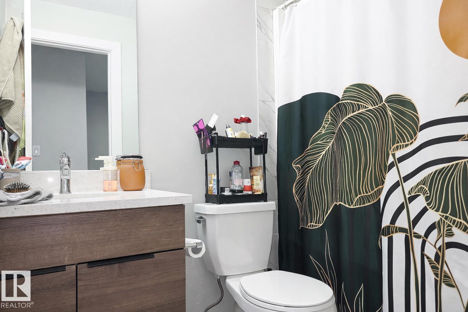 7113 / 7115 106 ST NW, Edmonton