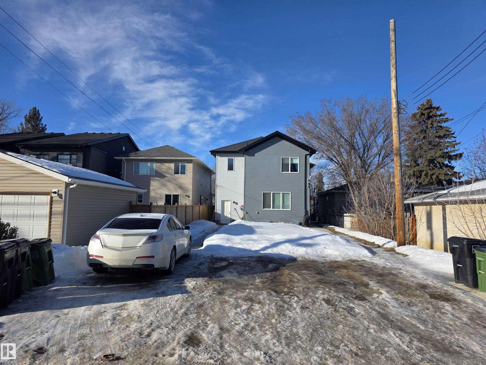 7113 / 7115 106 ST NW, Edmonton