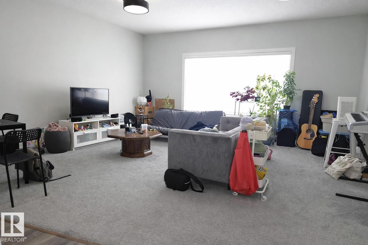 7113 / 7115 106 ST NW, Edmonton