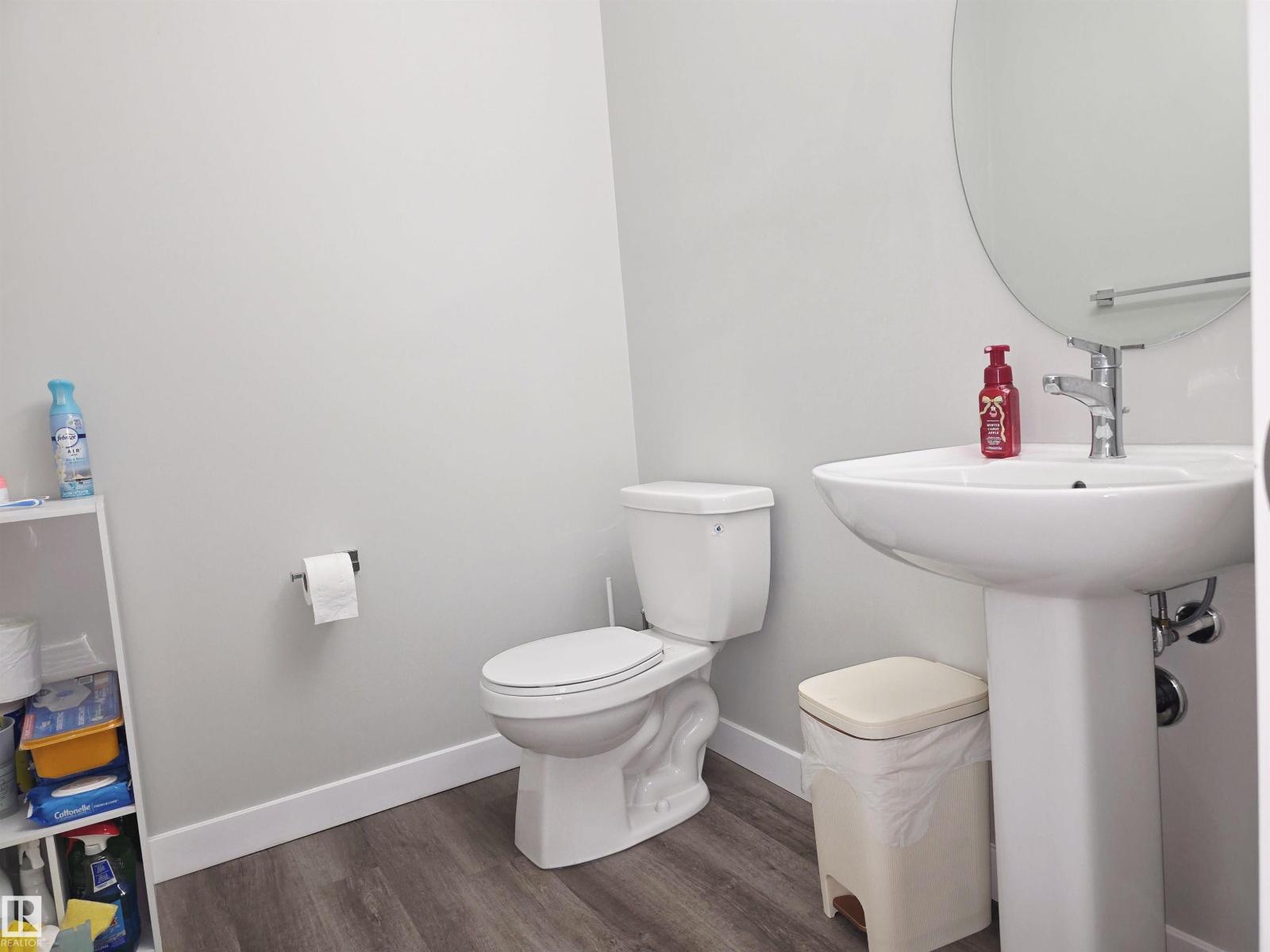 7113 / 7115 106 ST NW, Edmonton