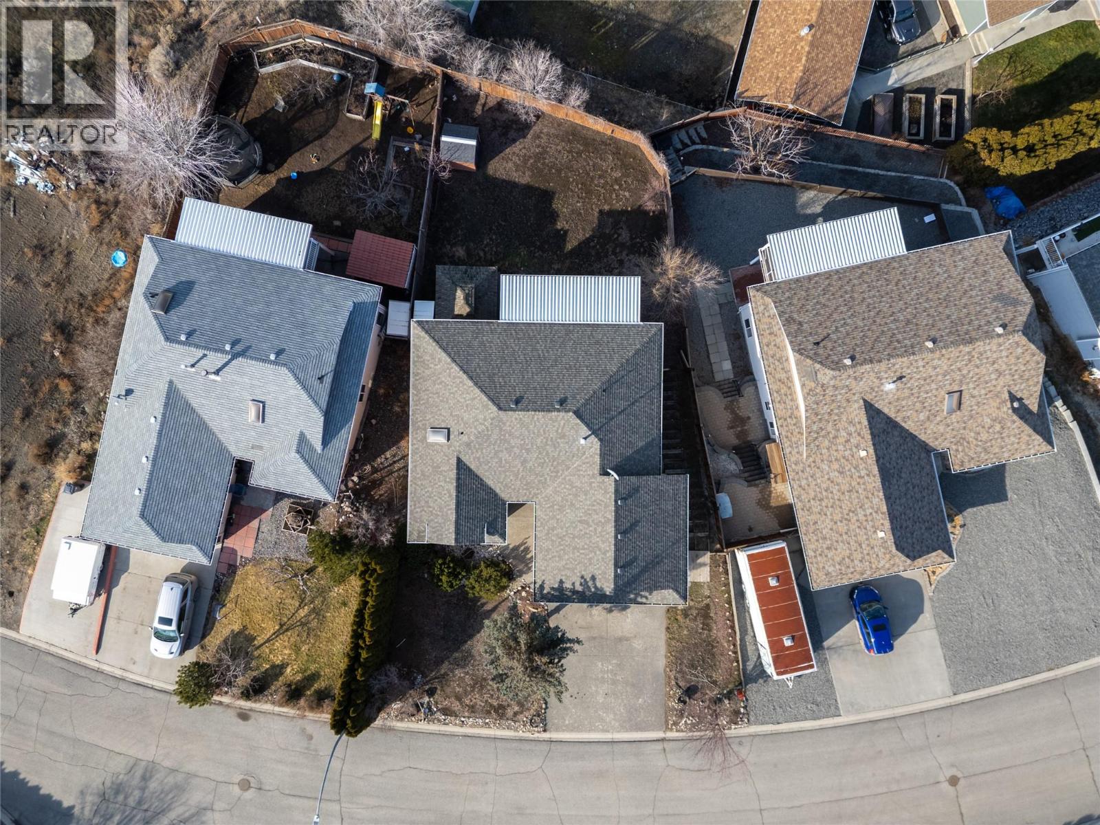 1230 VISTA HEIGHTS Drive - 2