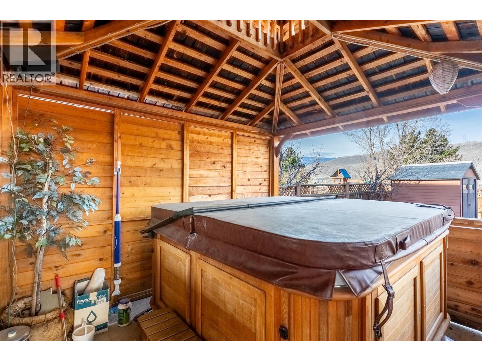 1230 VISTA HEIGHTS Drive, Ashcroft