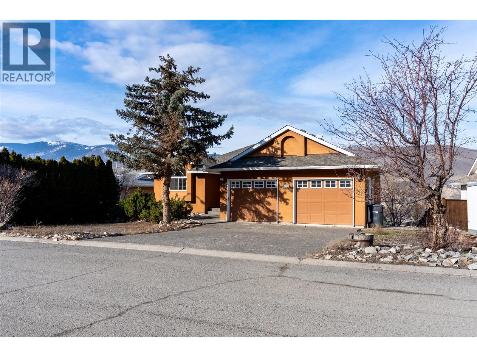 1230 VISTA HEIGHTS Drive - 33