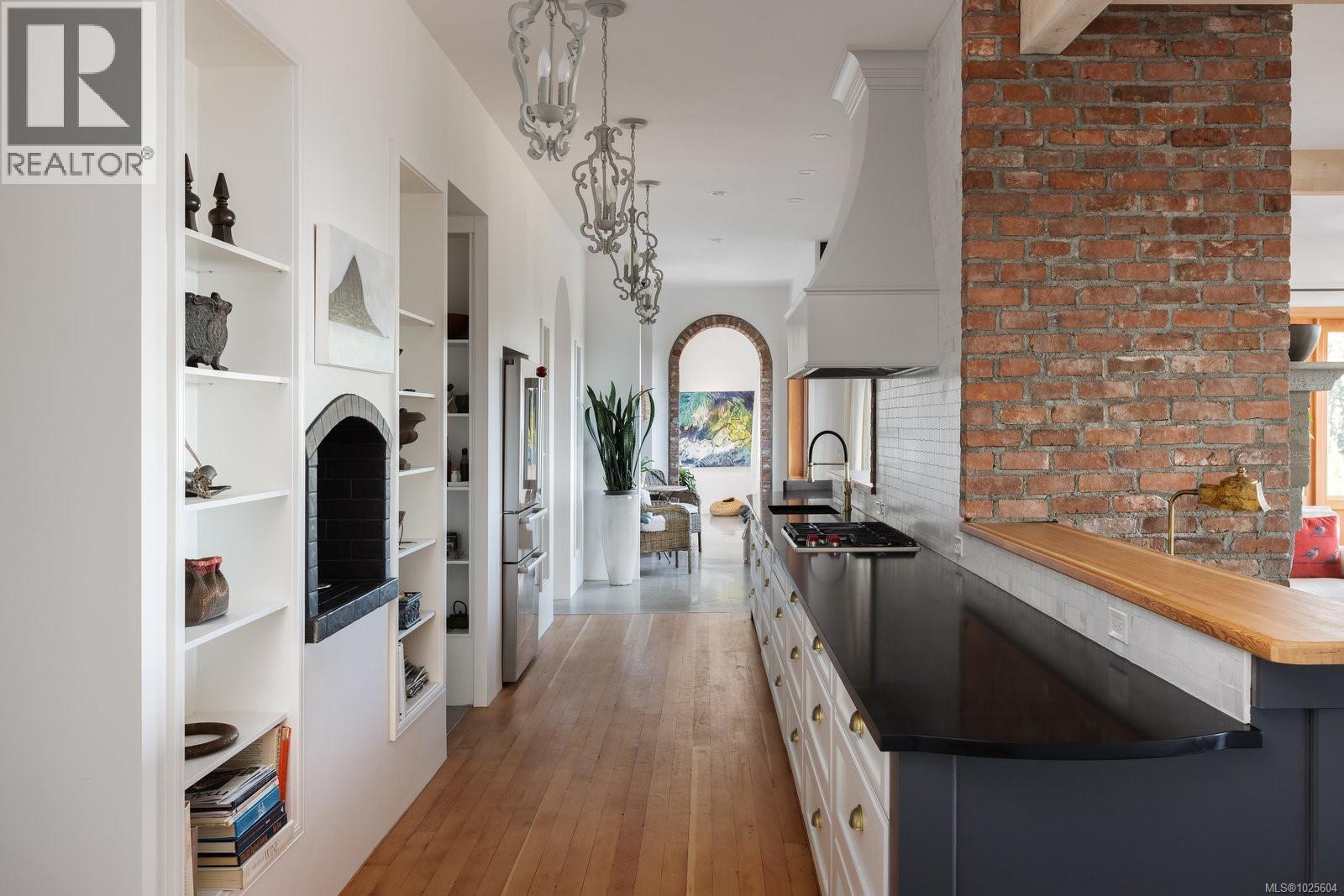  735 Arden Road, Metchosin