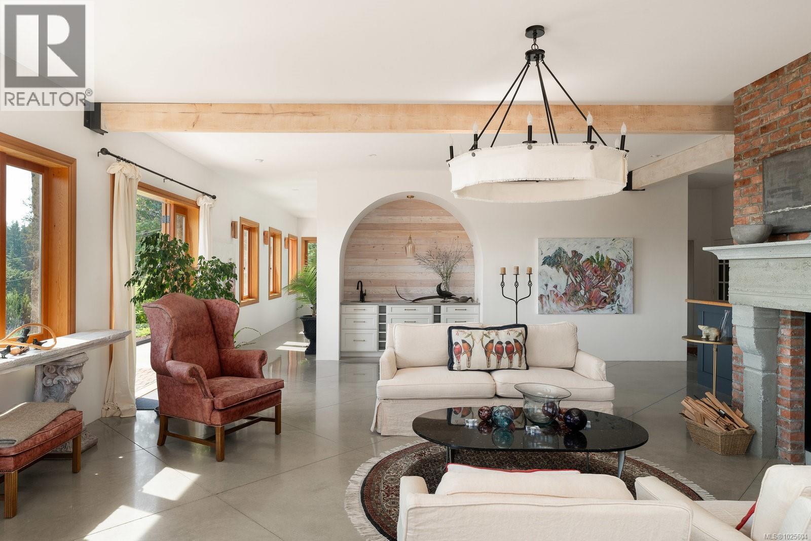  735 Arden Road, Metchosin