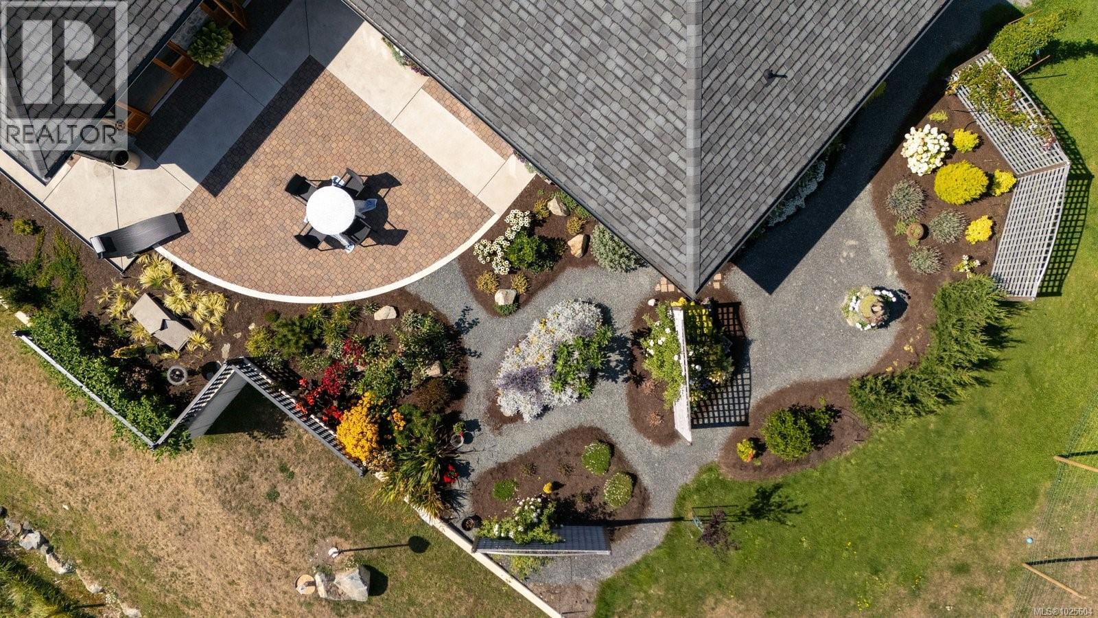  735 Arden Road, Metchosin