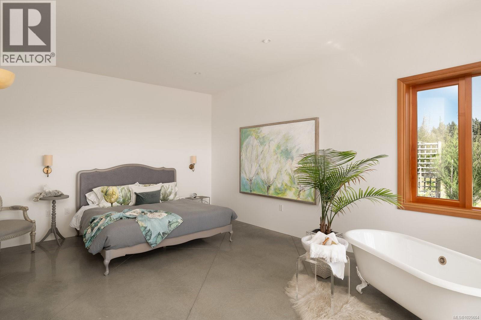  735 Arden Road, Metchosin