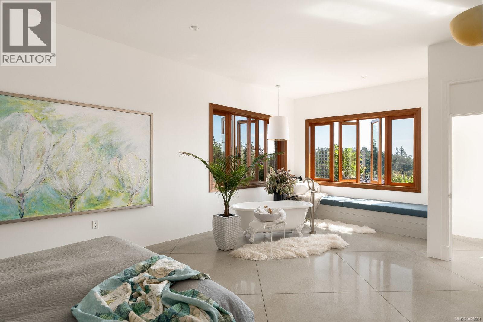  735 Arden Road, Metchosin