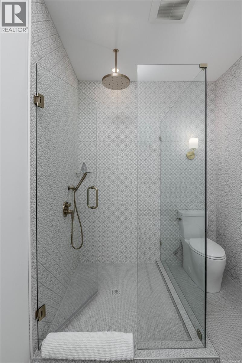  735 Arden Road, Metchosin