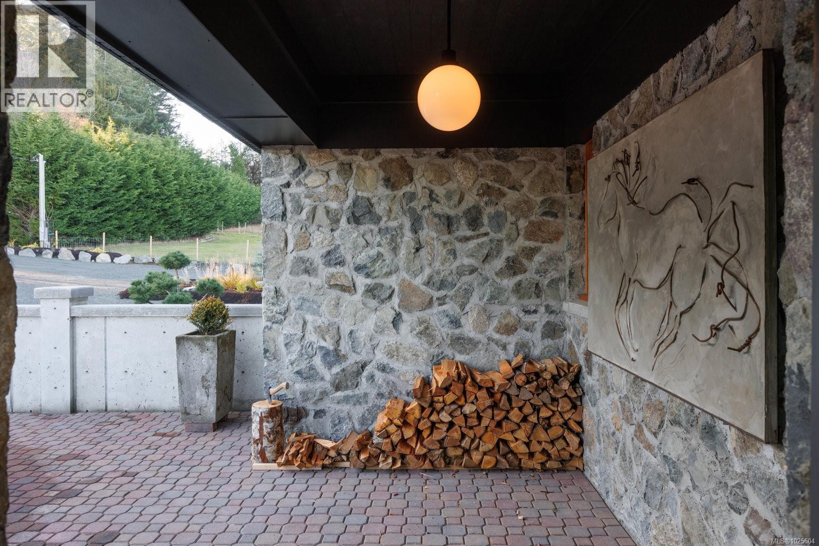  735 Arden Road, Metchosin