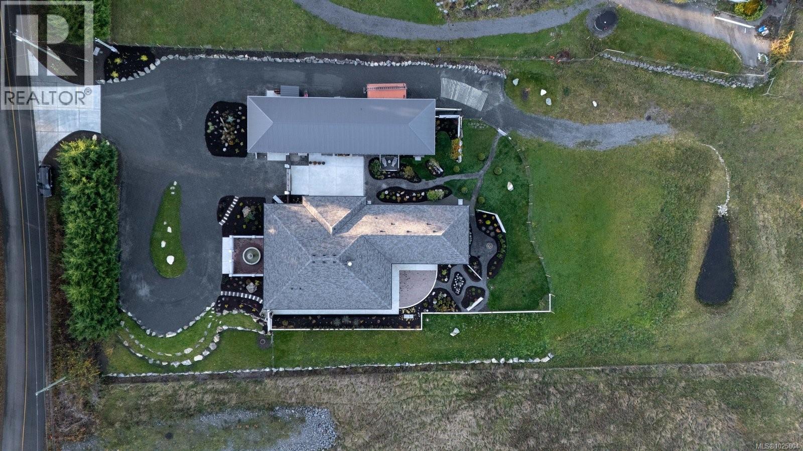  735 Arden Road, Metchosin