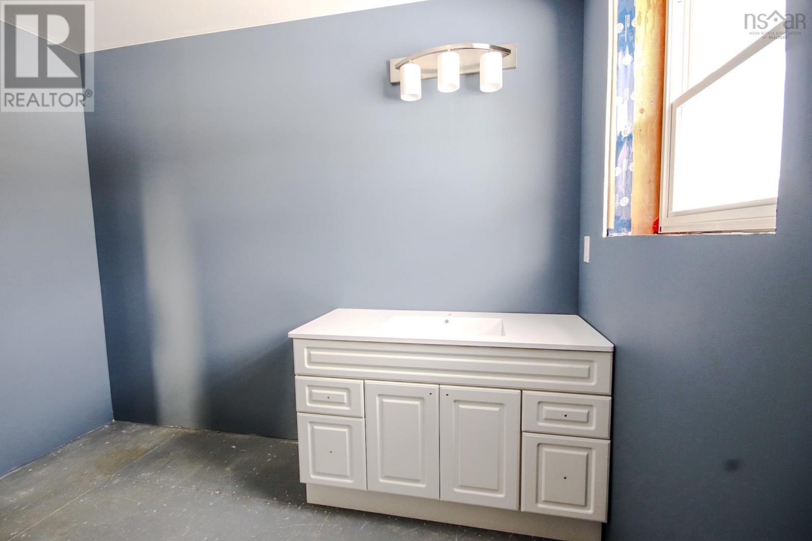 Property 8 of 12 of 7119 Highway 3