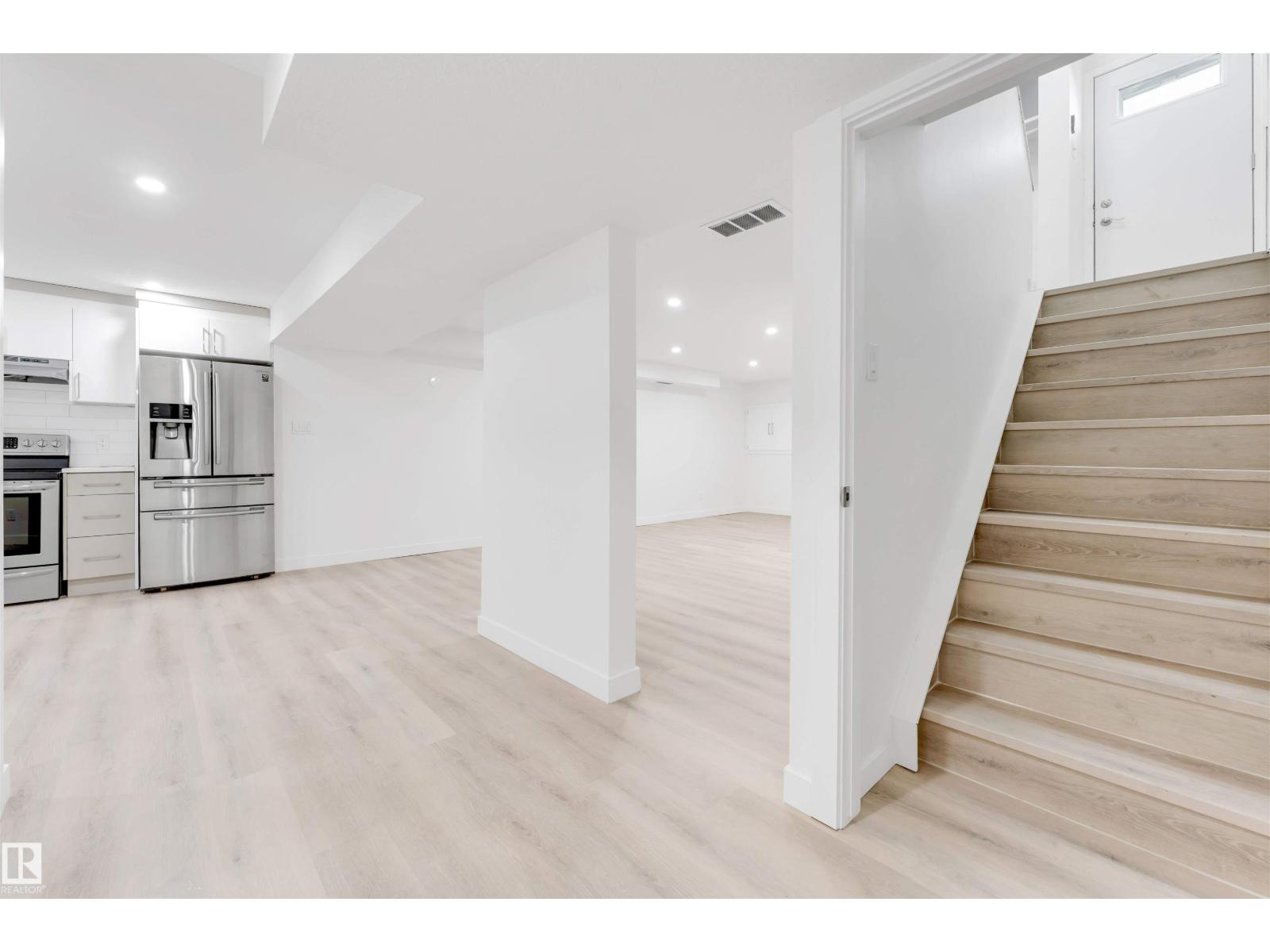 14511 21 st. NW, Edmonton