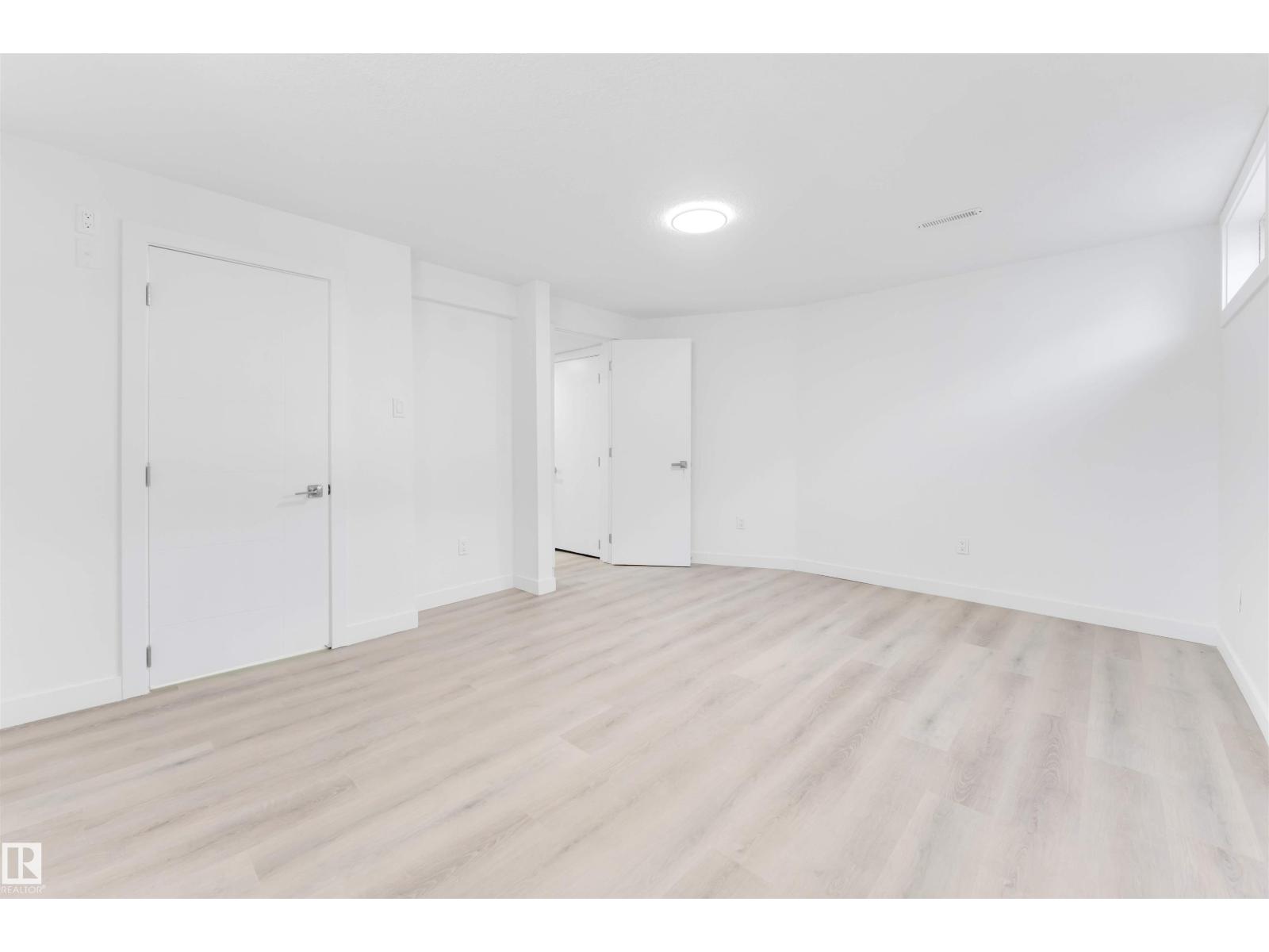 14511 21 st. NW, Edmonton