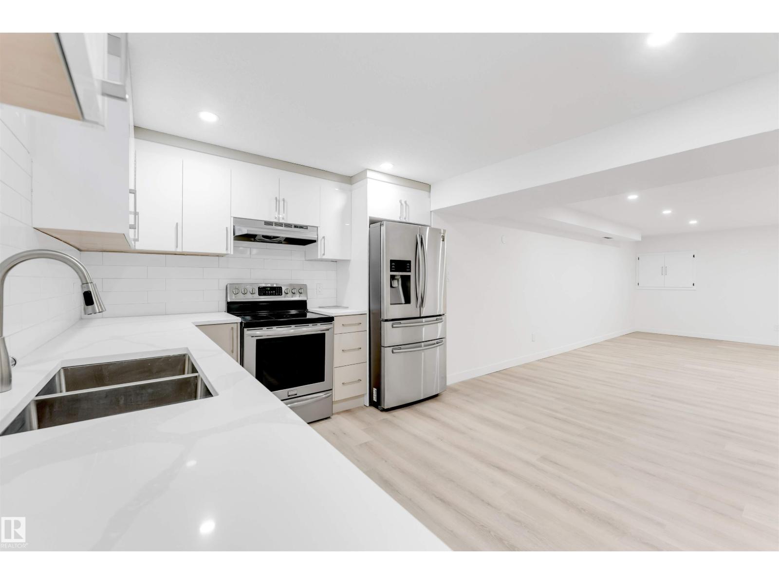 14511 21 st. NW, Edmonton