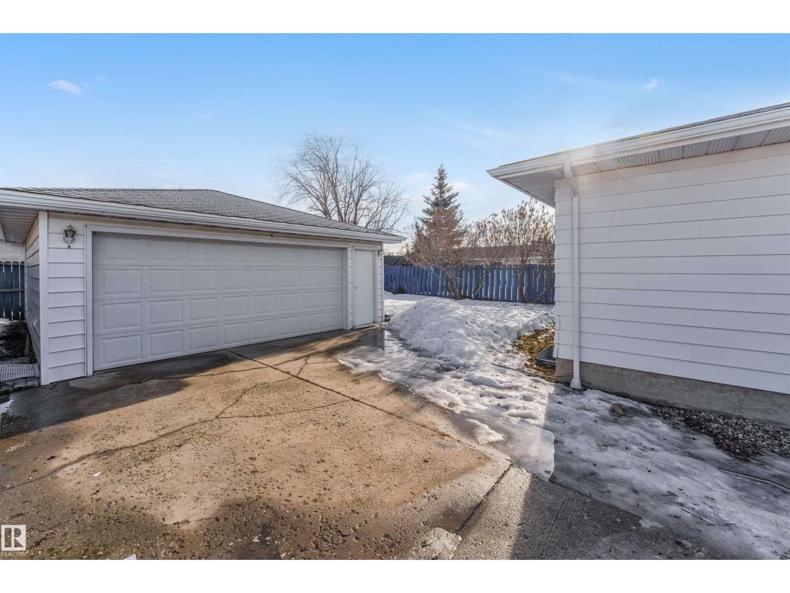 14511 21 st. NW, Edmonton