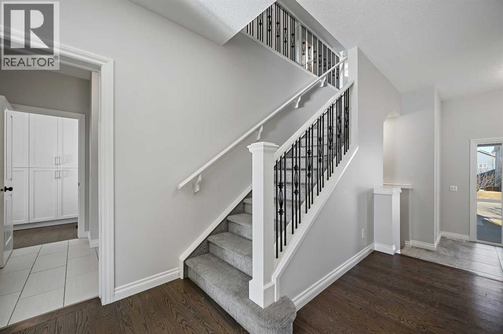 Single Family House for Sale in  Evansridge View NW Evanston Calgary 