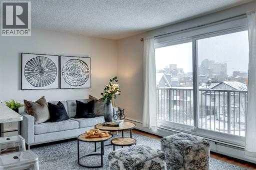 Single Family House for Sale in    Street SW Bankview Calgary 