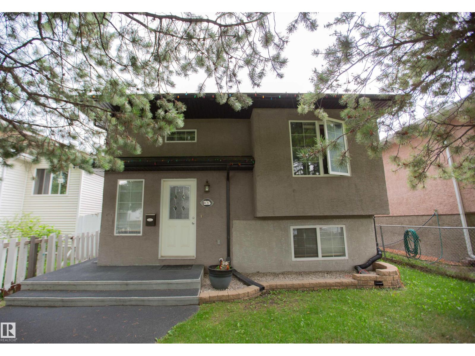 12026 91 Street NW - Photo 10