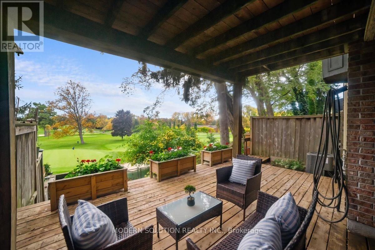 1464 Credit Woodlands photo 4