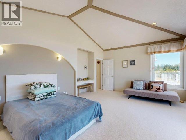 10219 DOUGLAS BAY ROAD, Powell River