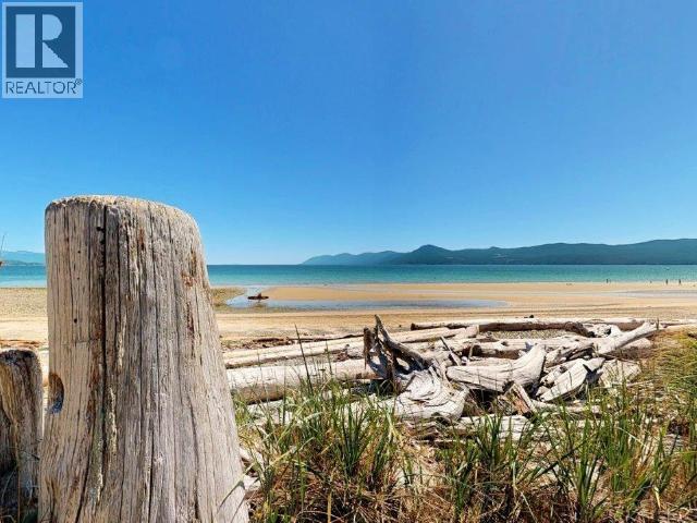 10219 DOUGLAS BAY ROAD, Powell River