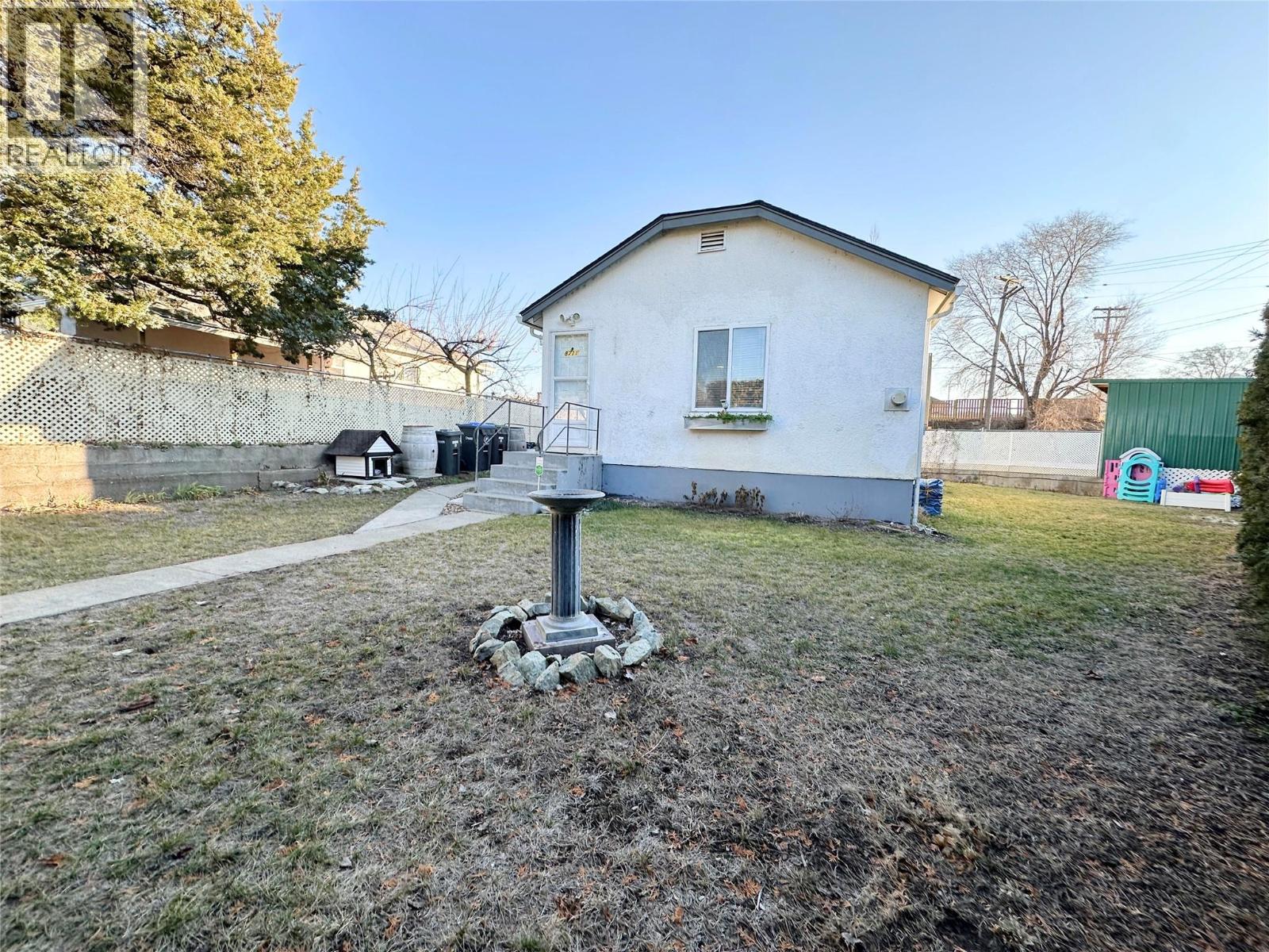 8711 78TH Avenue - 5