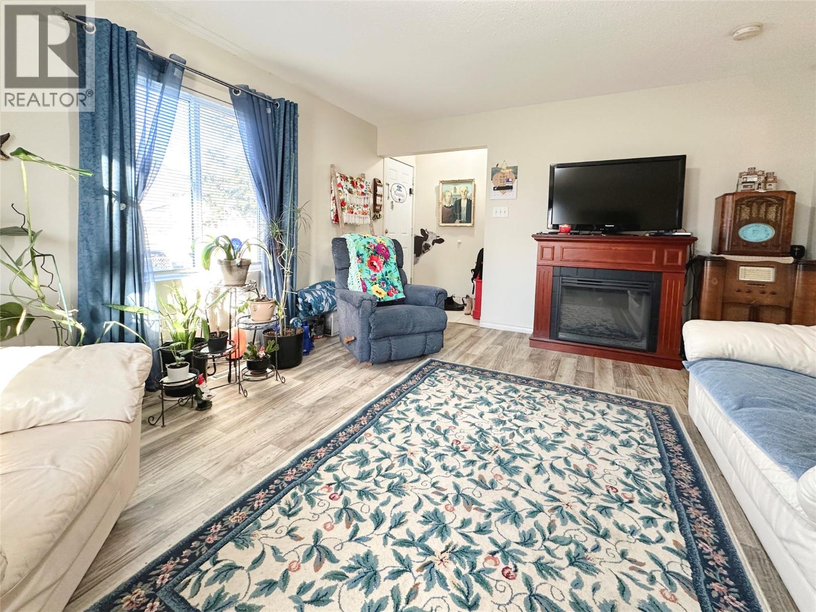 8711 78TH Avenue - 7
