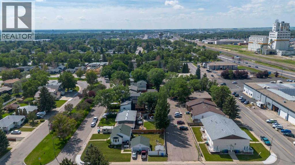 Single Family House Bungalow for Sale in  Dieppe Boulevard S Glendale Lethbridge 