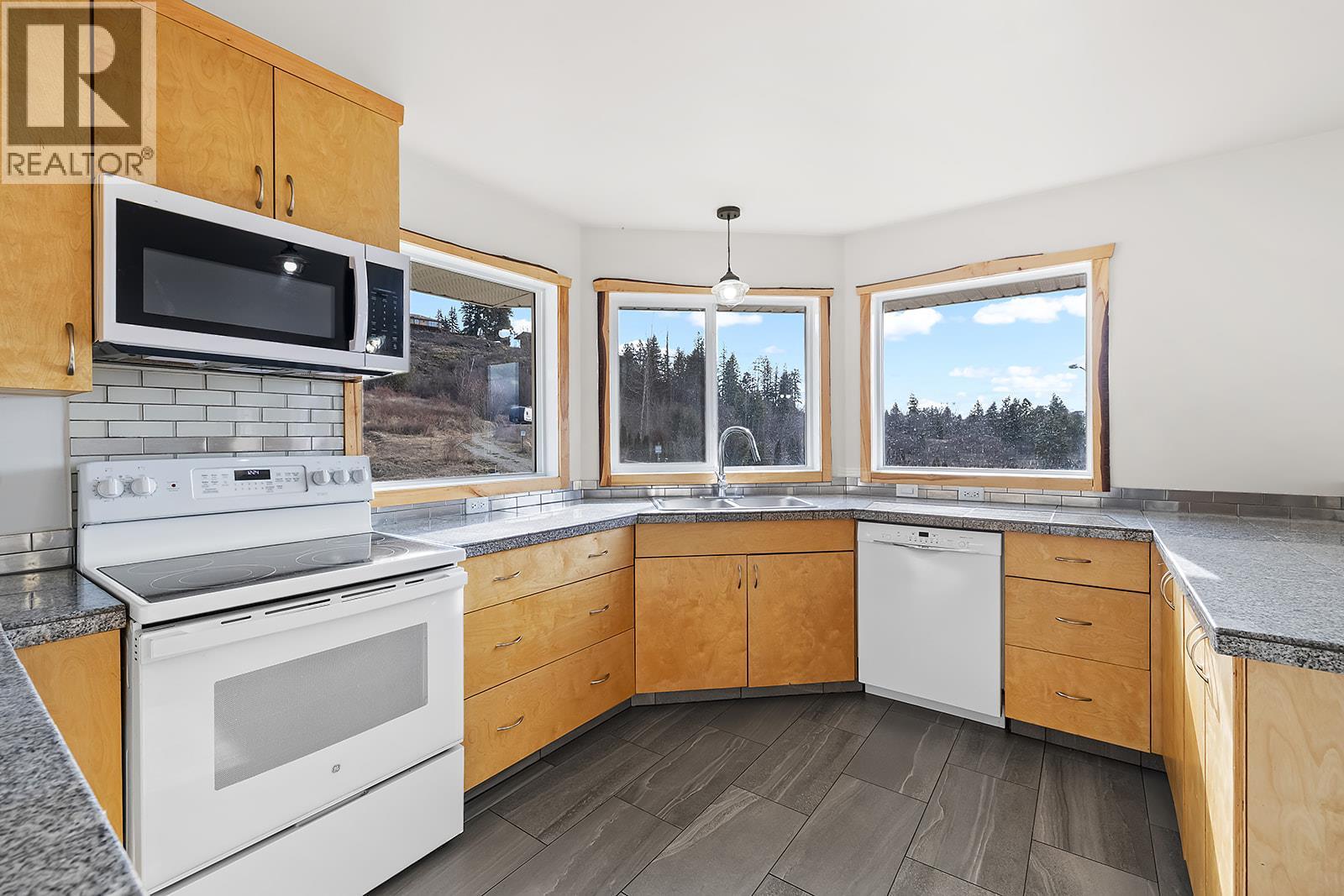 1103 12th Avenue N, Creston