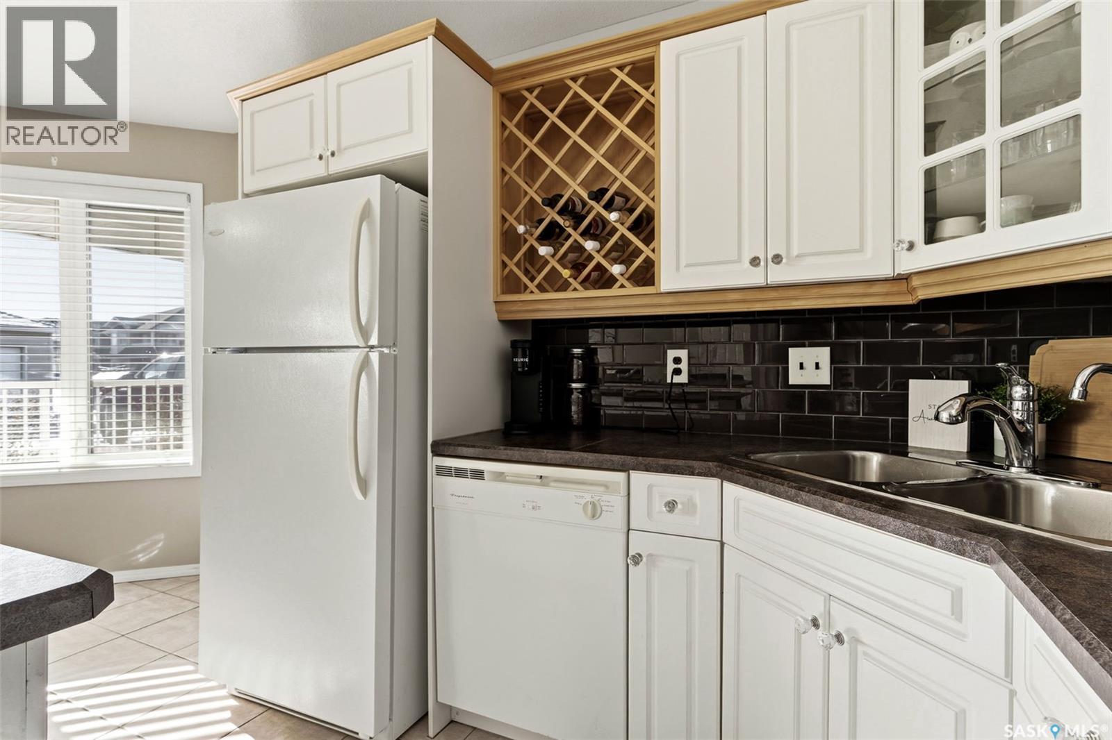 Single Family House for Sale in  BUCKINGHAM DRIVE E Regina 