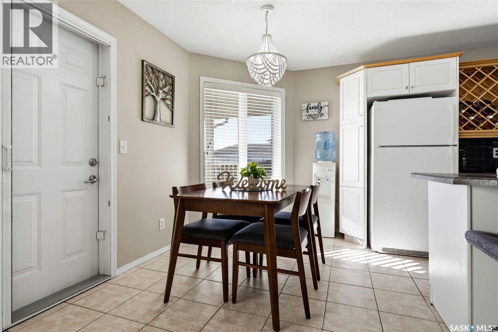 Single Family House for Sale in  BUCKINGHAM DRIVE E Regina 