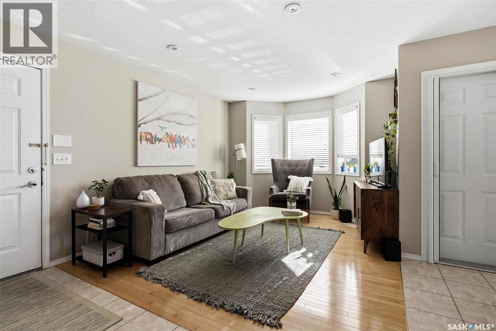 Single Family House for Sale in  BUCKINGHAM DRIVE E Regina 