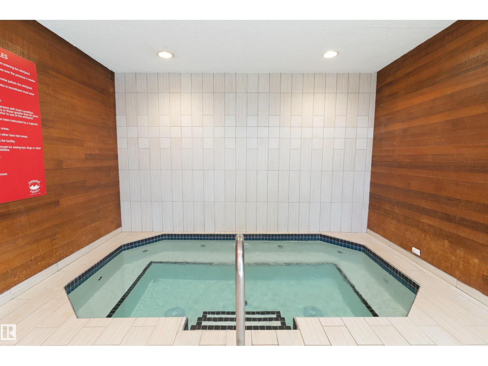 #203 9929 SASKATCHEWAN DR NW, Edmonton