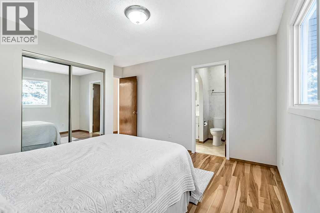 Single Family House Bungalow for Sale in  Lock Crescent Rosemont Okotoks 