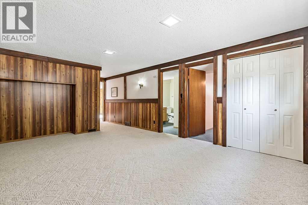 Single Family House Bungalow for Sale in  Lock Crescent Rosemont Okotoks 