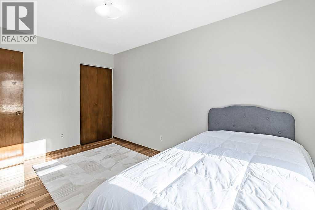 Single Family House Bungalow for Sale in  Lock Crescent Rosemont Okotoks 